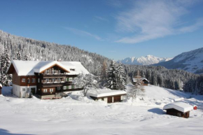  Wuerttemberger Haus - Hütte  Хиршег